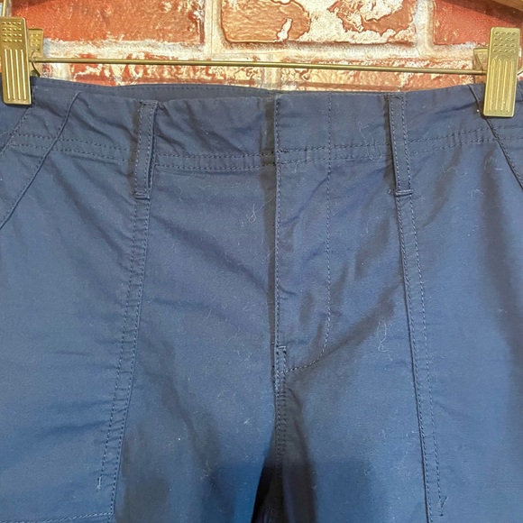 White House Black Market Cropped Ankle Cargo Utility Pants. Women’s 6. - Picture 3 of 14